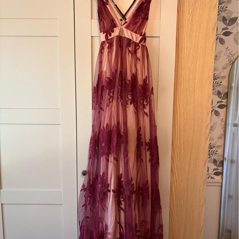 Nomad Burgundy Floral Mesh Maxi Dress Deep V-Neck Open Back Formal Size S